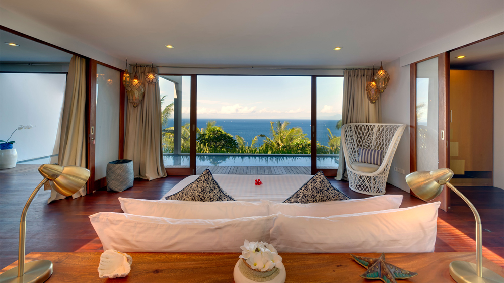 Malimbu Cliff - Opulent master suite